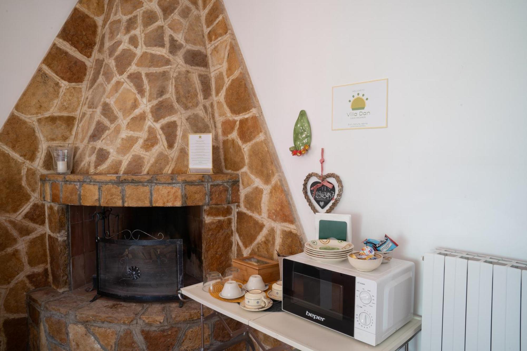 Villa Dan-Rooms In Monopoli Impalata Екстериор снимка