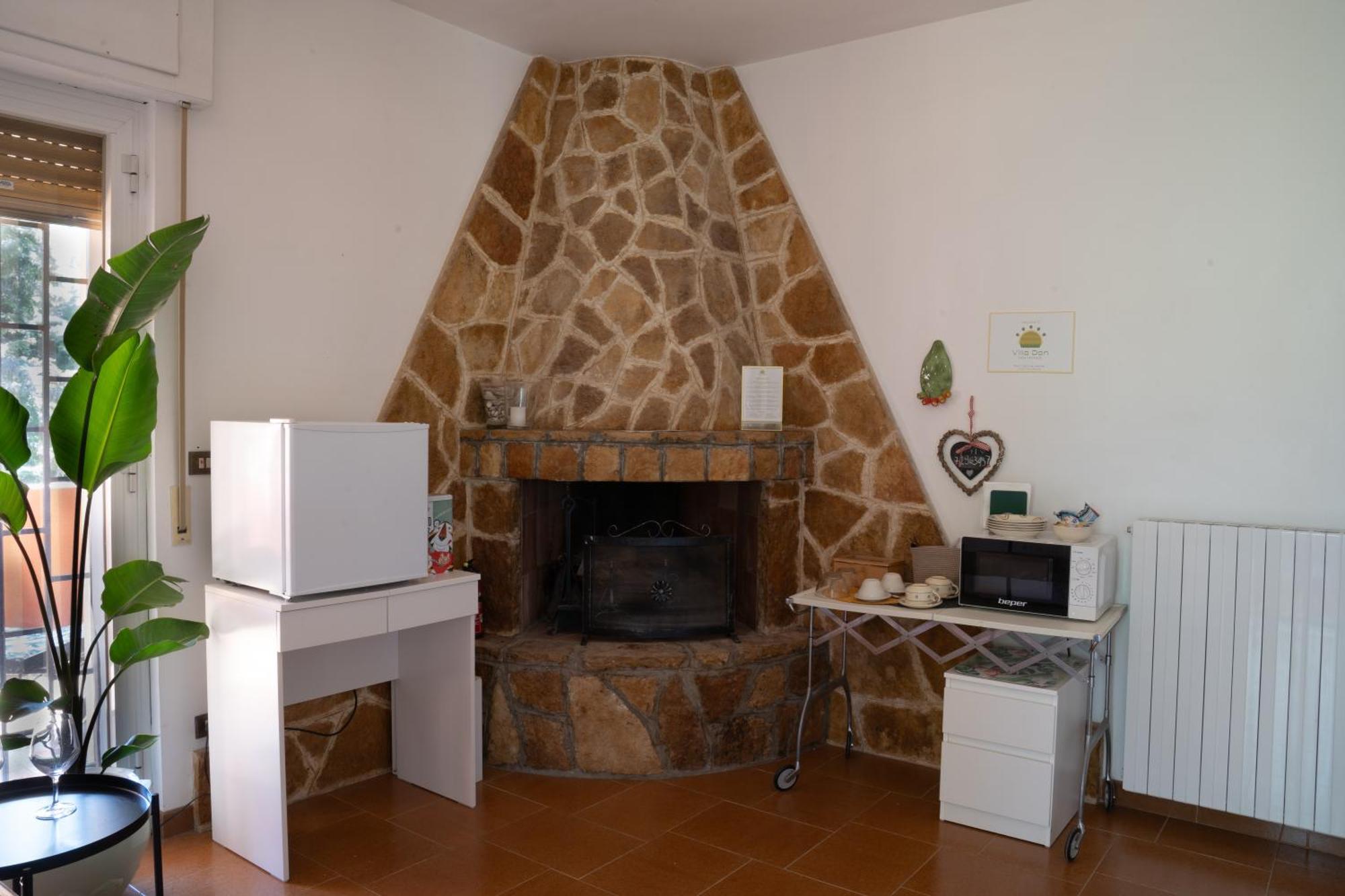 Villa Dan-Rooms In Monopoli Impalata Екстериор снимка